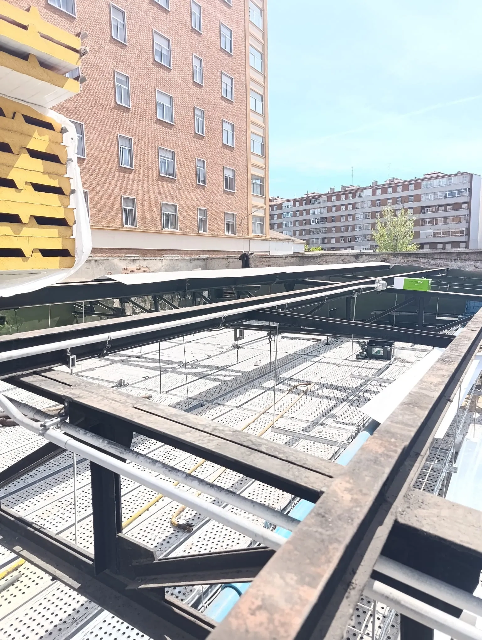 Foto del proyecto DESAMIANTADO SALA DE CALDERA DEL HOSPITAL CLÍNICO UNIVERSITARIO DE LA RONDILLA